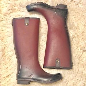 Lucky rain boots size 8
